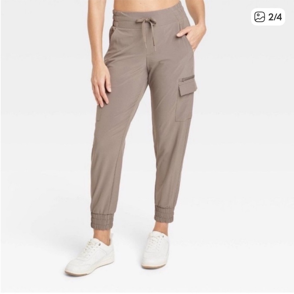All in Motion Women’s Blue Cargo Joggers - Picture 6 of 7